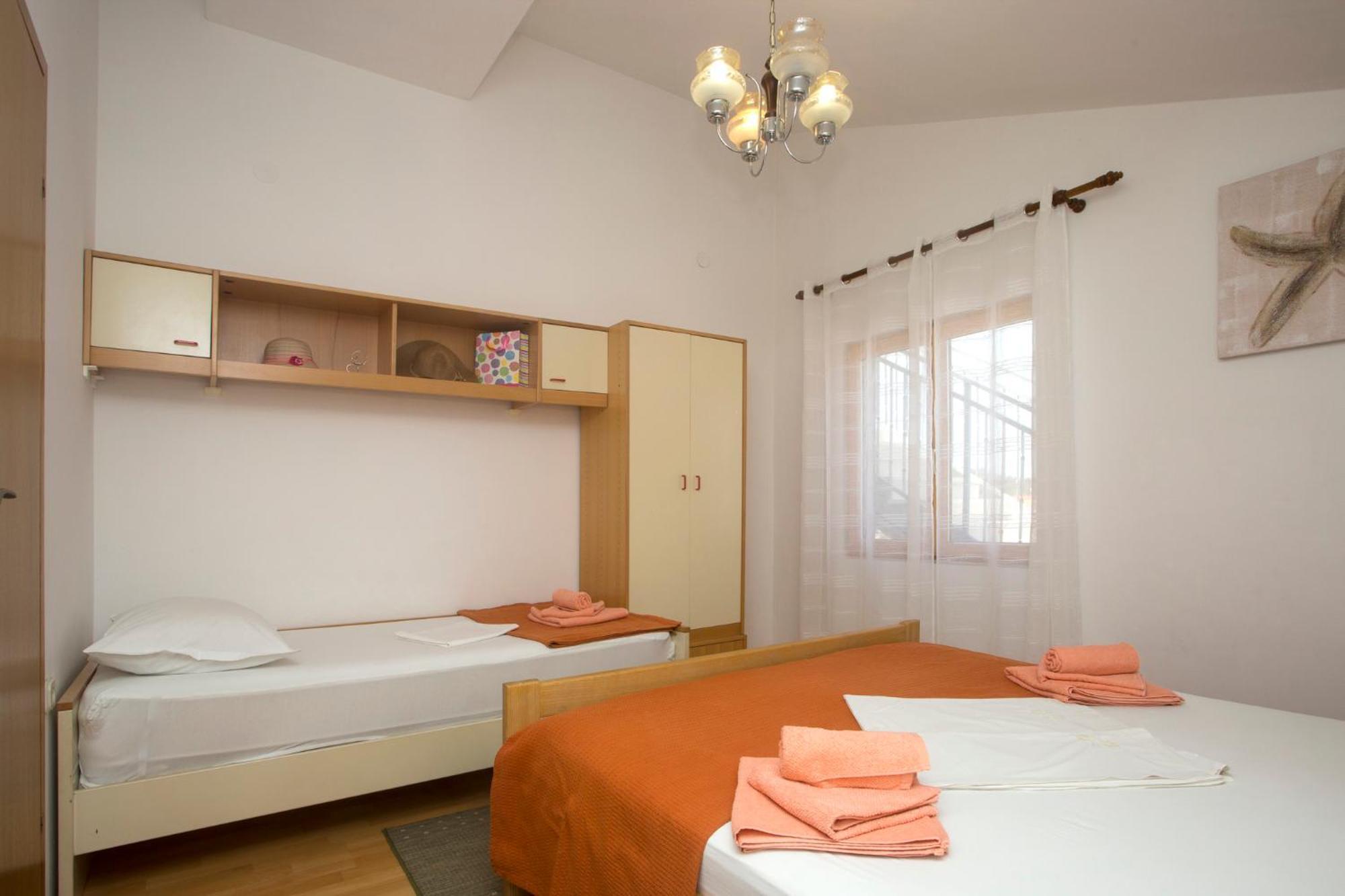 Apartments Lucija Ražanj Quarto foto